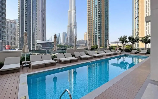 Spacious Elegant 3BR Urban Retreat