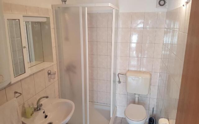 Apartments Lovrić - 30 meters to the beach