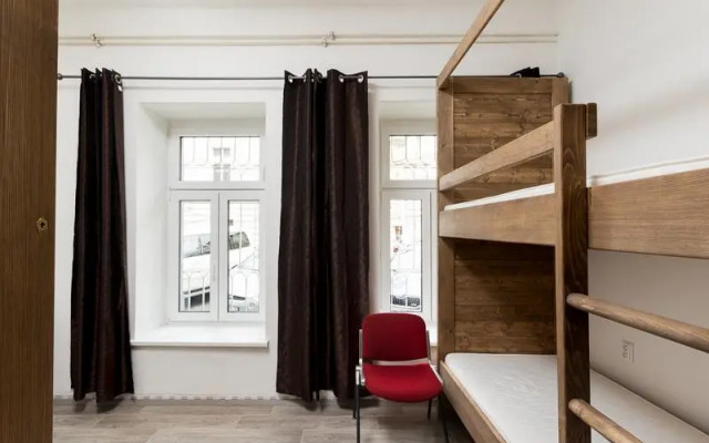 Easy Housing Hostel In Prague