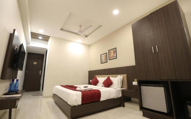 Hotel Privya Rooms and banquet Surat