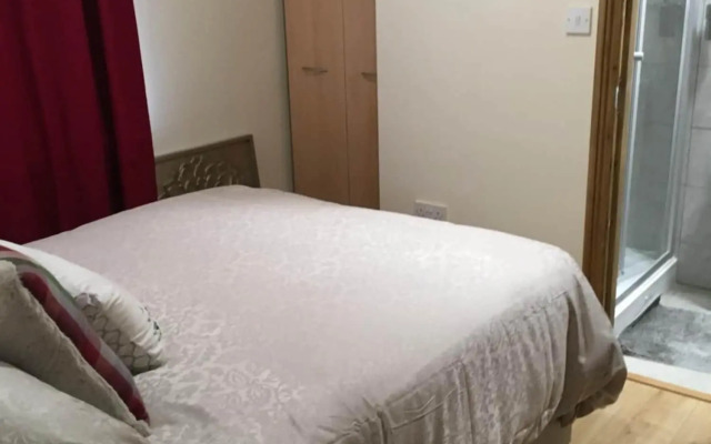 Oxford City Guest House