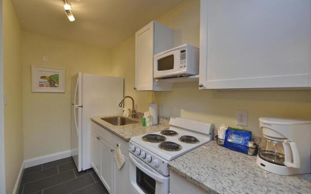 Gulf Holiday by Beachside Management