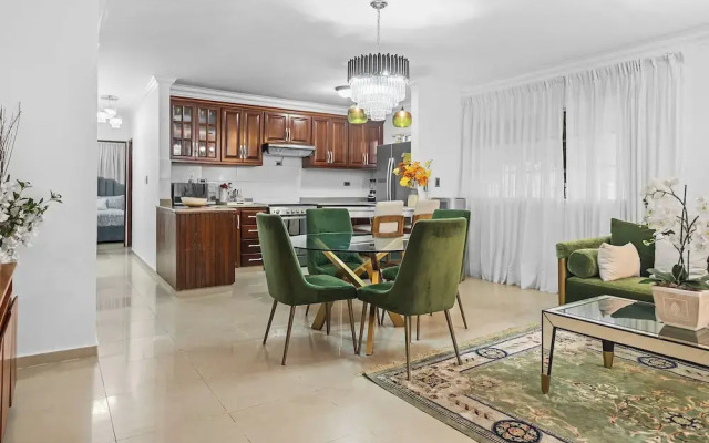 Cozy Elegant 2Br Space