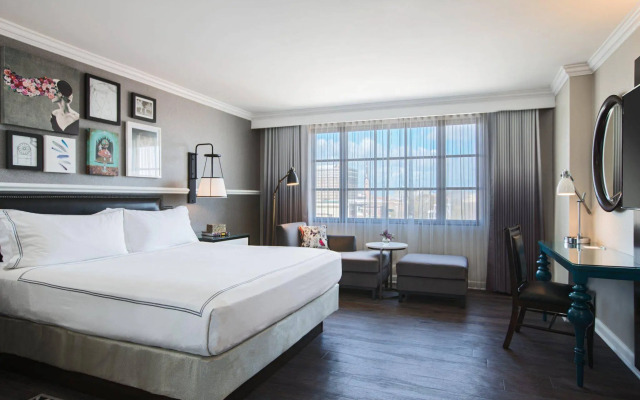 The Lindy Renaissance Charleston Hotel