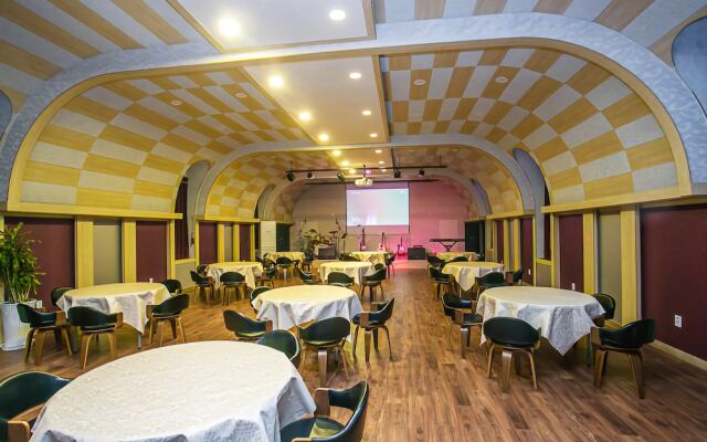 Geumsan Forest White Castle Pension