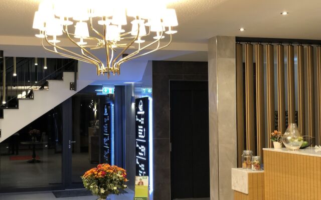 Intergroup Business & Design Hotel