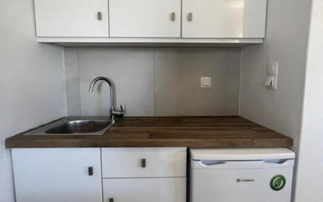 Charming Apartment in Ano Mera