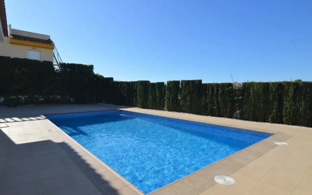 Captivating Villa in Rojales With Swimming Pool