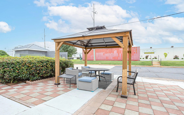 Quality Inn Prattville I-65