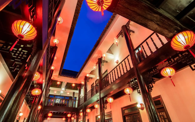 Phu House Hostel
