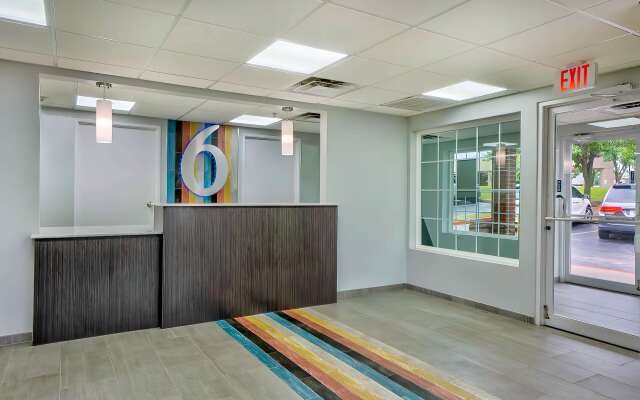 Motel 6 Tulsa, OK - CENTRAL