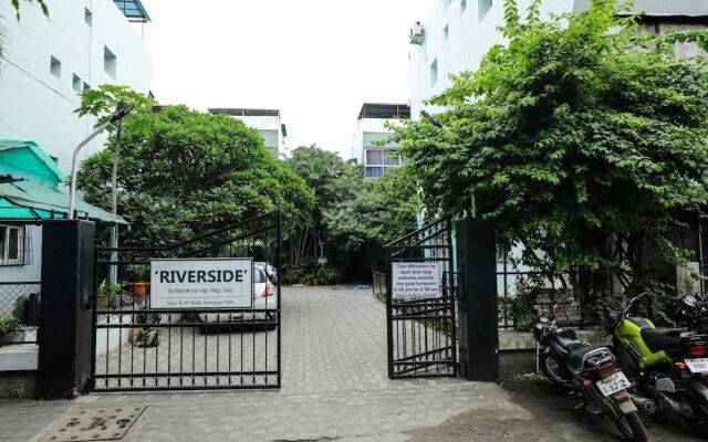 Seasons Service Apartments Hotel Pune