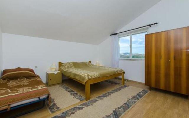 Apartment Petar