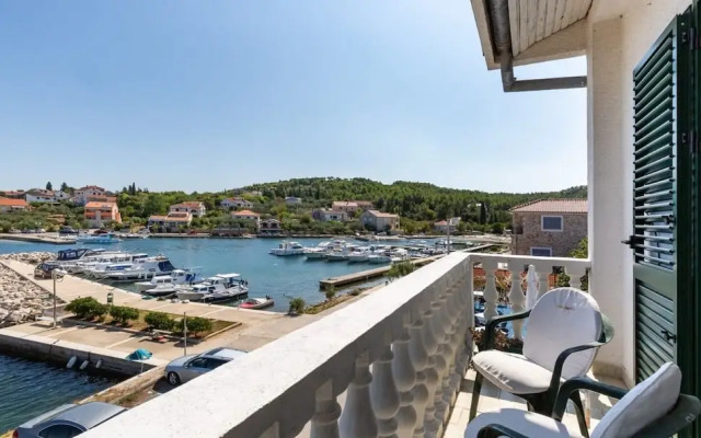 Nena - 10 m From sea - A1