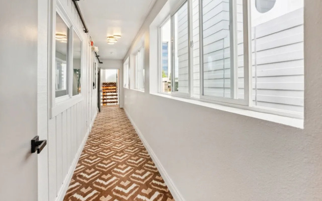 Highliner Hotel - Queen Suites