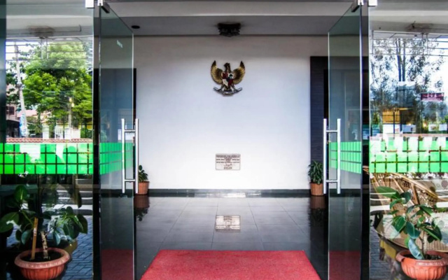 Green Garden Hotel