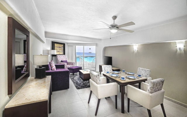 El Cid La Ceiba Beach