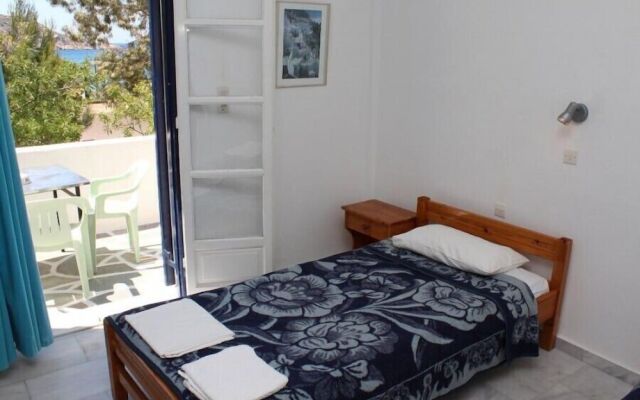 Purple Pig Stars Camping & Bungalows
