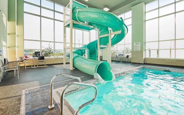 Holiday Inn Hotel & Suites Calgary Airport North by IHG