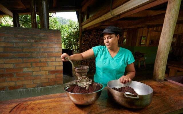 Finca Amistad Cacao Lodge