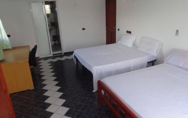 RIG Hostel Boca Chica Back Packer