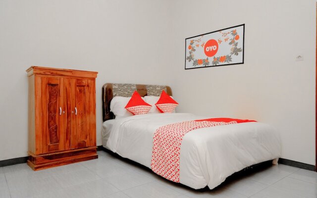 Queen Homestay by OYO Rooms
