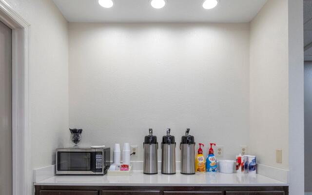 Red Roof Inn Bay Minette