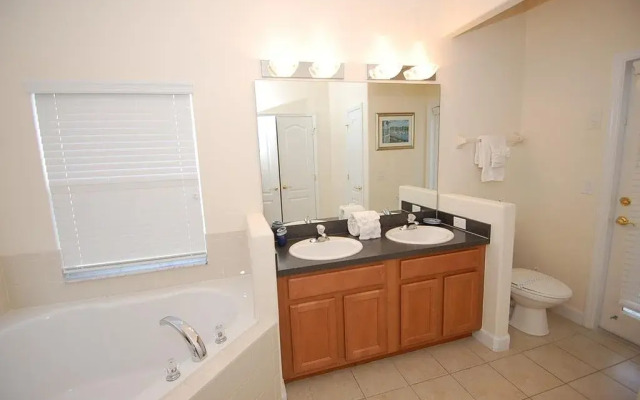 West Stonebridge Estates