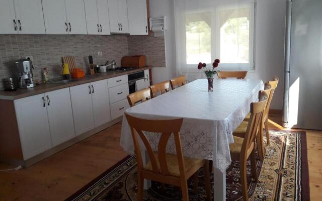 Complex de Pensiuni Si Casute la Munte1