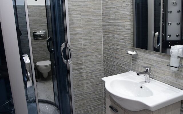 Royal Termini-NEW