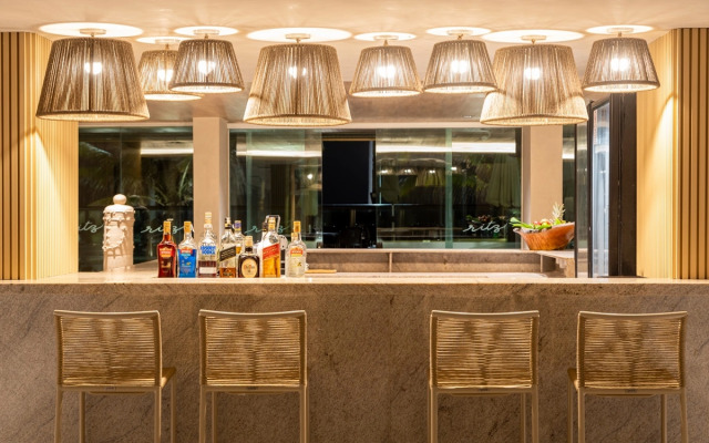 Ritz Suites Hotel