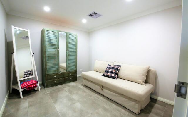 Studio Style Mindarie Marina