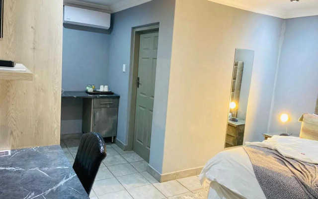 President Guest Lodge