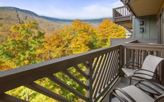 1325 Studio @ The Lodge at Spruce Peak