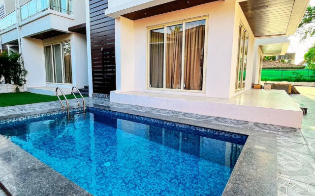 Misty Blues Villas & Resort