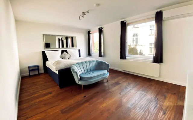 Victoria Boardinghouse
