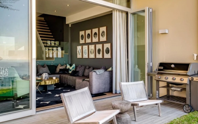 Belle View Villa in Green Point