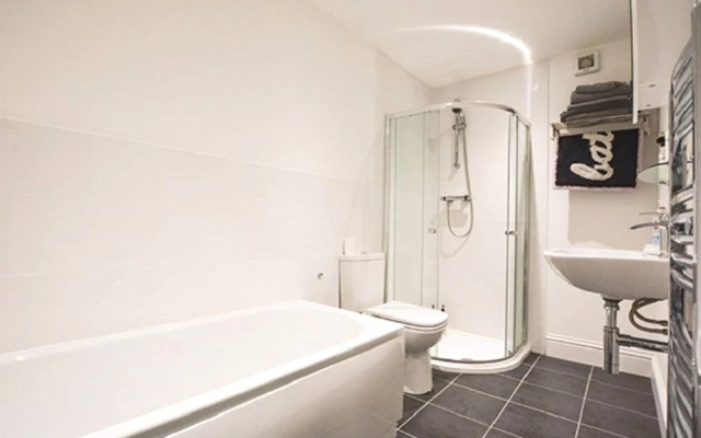Reiver Apartment