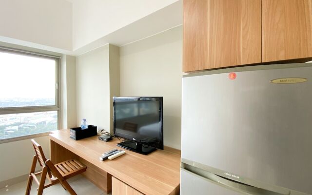 Serene Stay Studio At Springlake Summarecon Bekasi Apartment