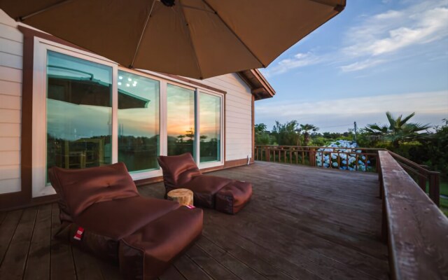 Jeju Hyeoppjae Some&ssam Guesthouse