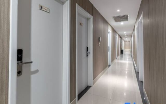 100 Inn Liangpin Hotel (Shanghai Pusan Road Subway Station)