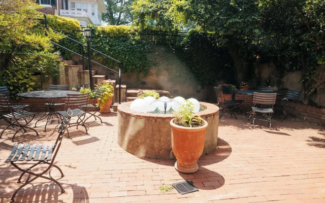 Ironclad Inn & Bourbon Room