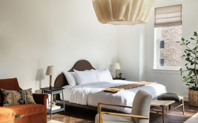 The Pinch Hotel
