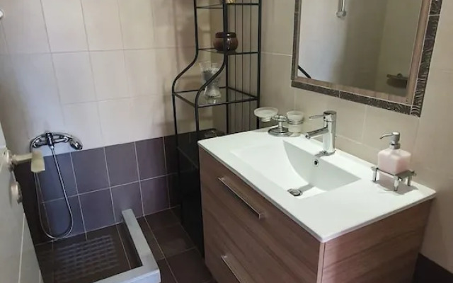 TK1 George Apartments by the Airport