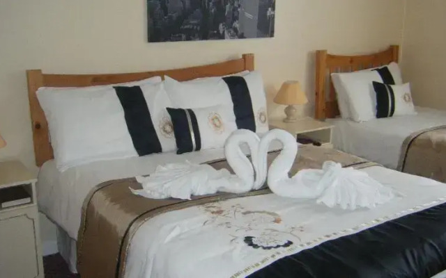 Attyrory Lodge Tourist Accommodation B&B