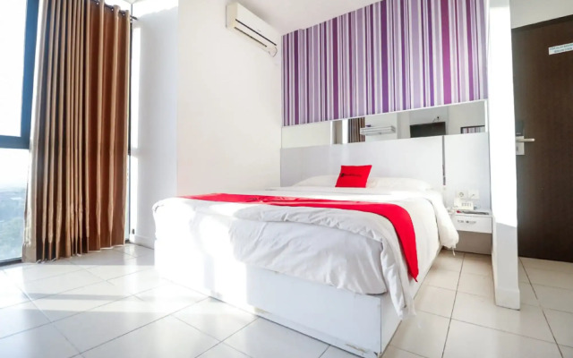 RedDoorz near Terminal Batu Ampar