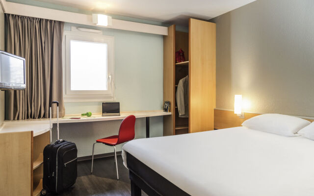 ibis Thonon Centre Hotel