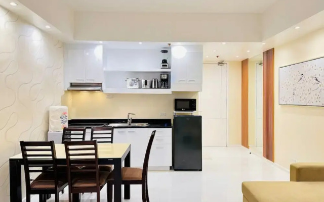 La Mirada Deluxe Suites with Oceanview