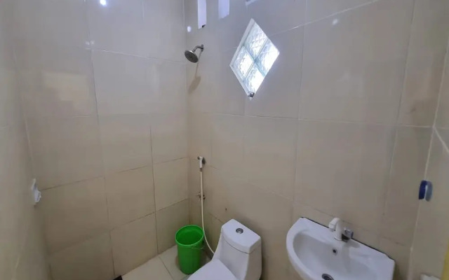 Hotel O New Asembagus 3