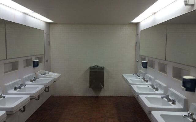 University of Toronto - Wilson Hall Residence
